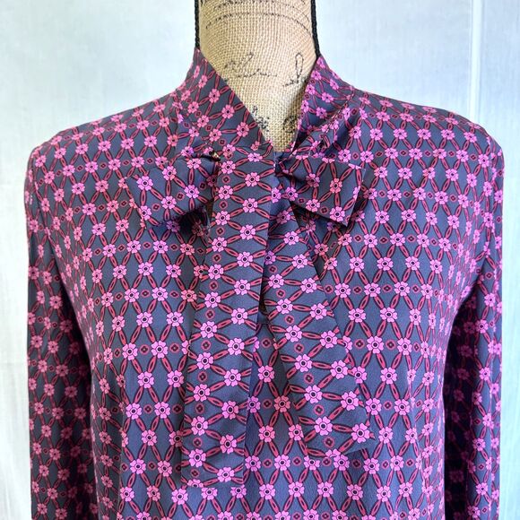 P.A.R.O.S.H. Women’s Pink Floral Long Sleeve Tie Neck Silk Blouse Sz M Italy - Picture 3 of 11